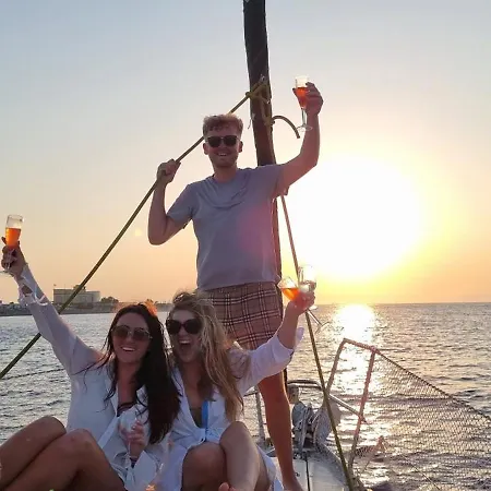 Sailing Edisa Rhodes Adventures Bådhotel Rhodes City